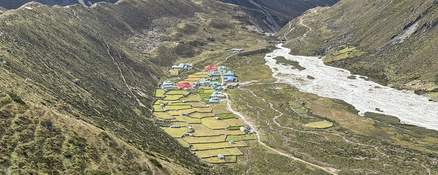 Lobuche EBC Trek.jpg