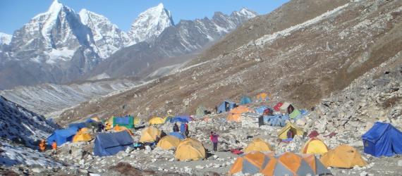Island_peak_base_camp 