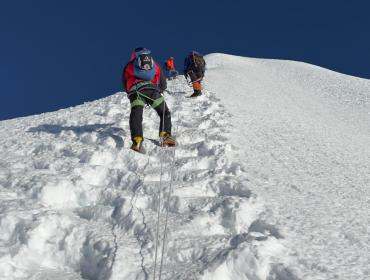 Lobuche Peak Climbing  (1) 