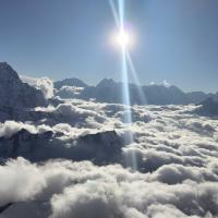 cloud-covering-mountain