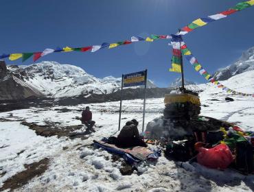 himlung-basecamp 
