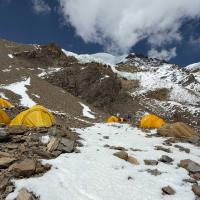 himlung-expedition-camp 
