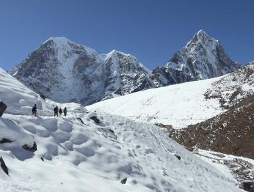 Island-Peak-Climbing 
