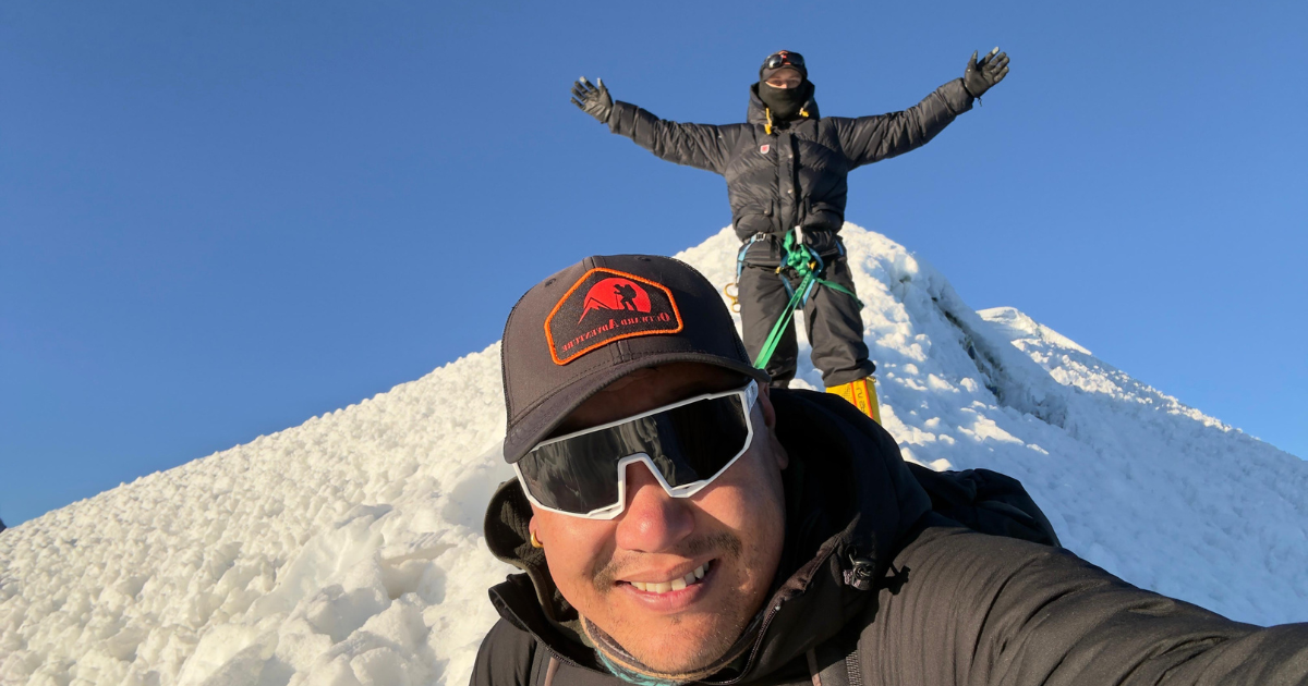 Lobuche East Peak Clim...