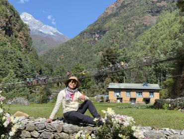 Hillary-Suspension-Bridge-on-way-to-EBC 
